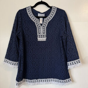 Alfred Dunner Woven Diamond Knit Boho Top Navy Blue With White Fringe Size Small